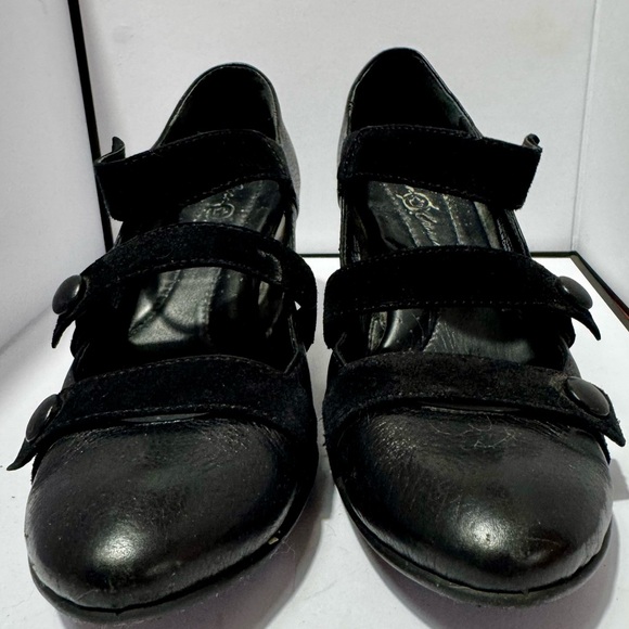 Born Velma Black Leather Mary Jane Heels - Picture 3 of 9